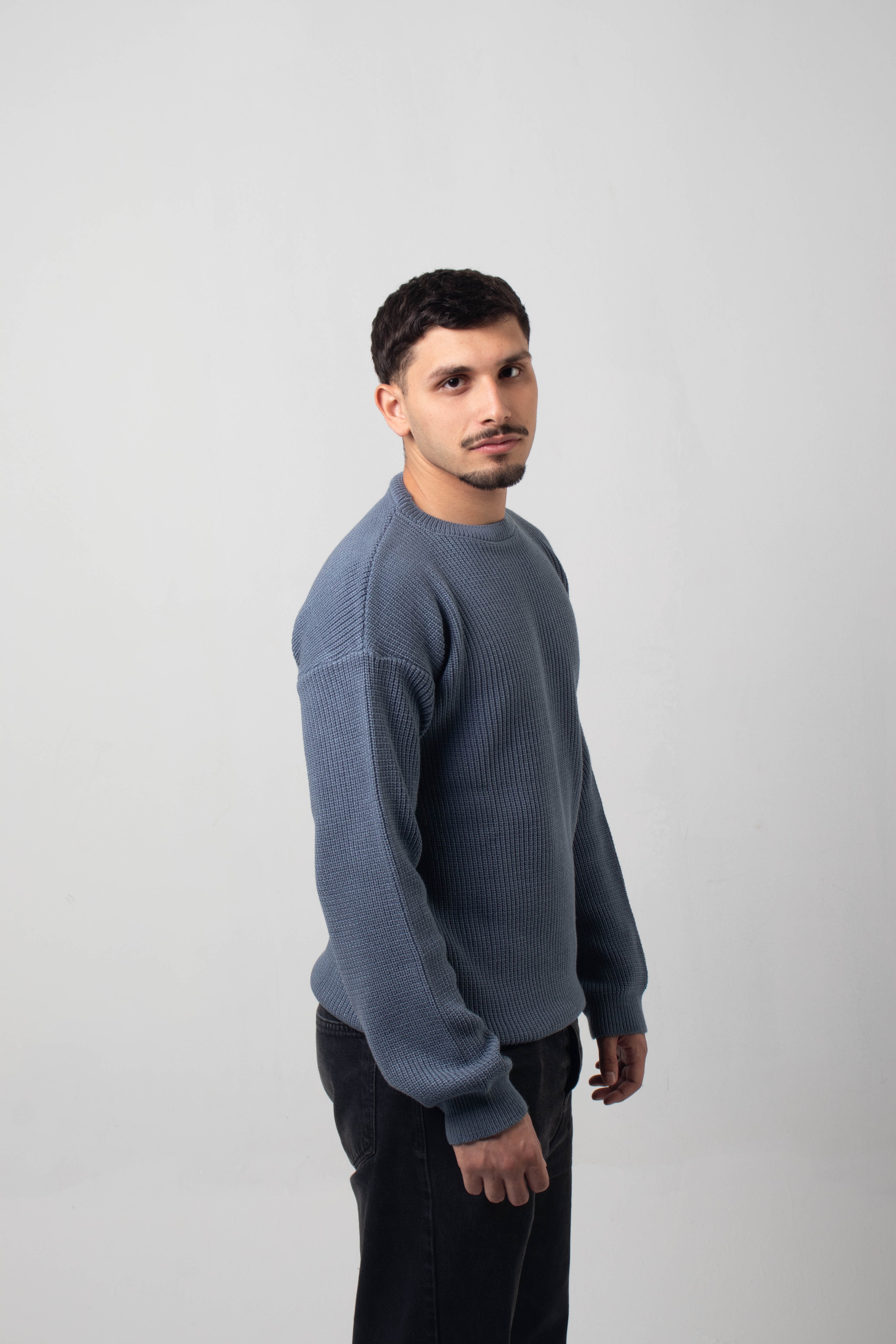 The Omeny knitted sweater - Light Blue Edition